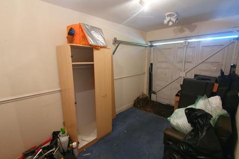 26 Ingles Drive, Worcester, WR2 5HR