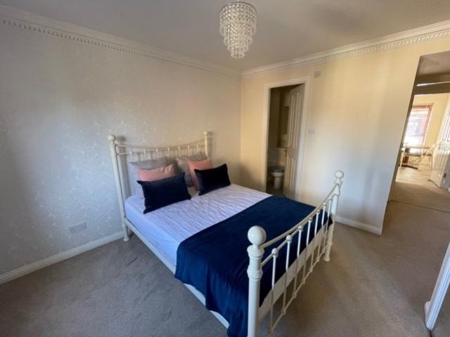 Main Bedroom To Doorway