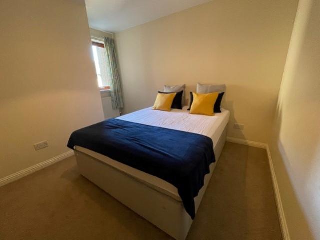 Bedroom2 Towards Window
