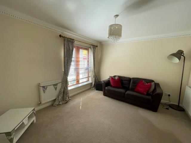 Lounge To Window