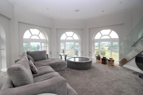 undefined, Royal Drive, London N11