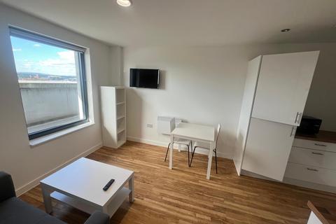 Studio to rent, Frederick Rd, Salford, M6