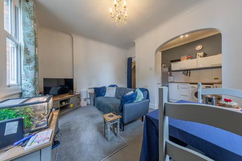 1 bedroom flat for sale, Queensberry Road, Kettering NN15