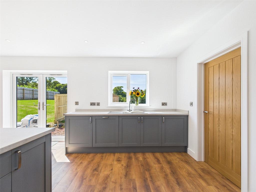Kitchen/Dining