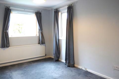 3 bedroom mews to rent, Lochmaddy Close, Hazel Grove, Stockport, SK7