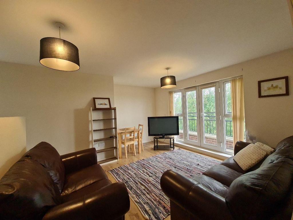 Lounge - 668354893.jpg