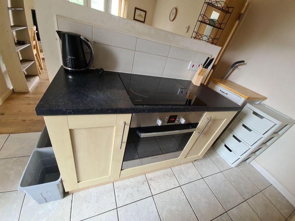 Kitchen - 668355002.jpg