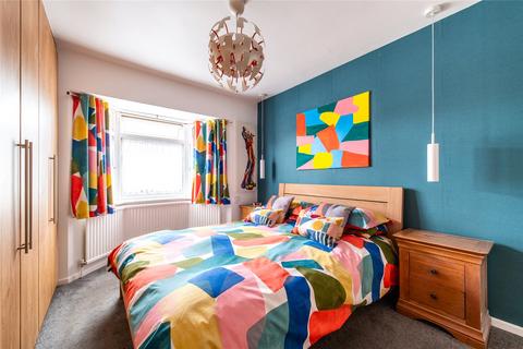 25 First Avenue, Northfleet, Gravesend, DA11 8DJ