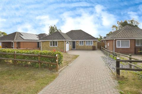3 bedroom bungalow for sale, Avery Way, Rochester ME3