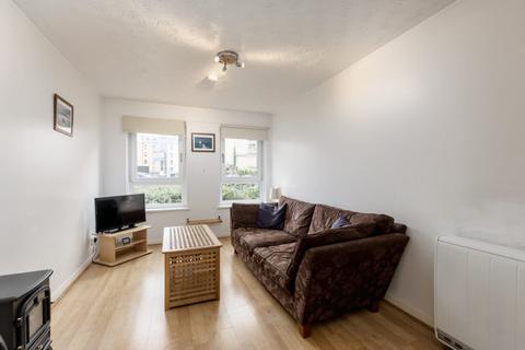 5/2 Murano Place, Edinburgh, EH7 5HH