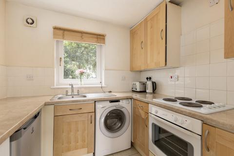 5/2 Murano Place, Edinburgh, EH7 5HH