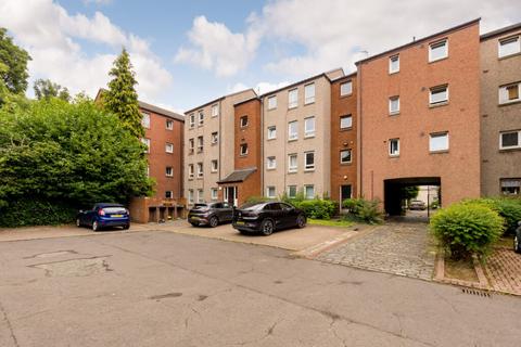 5/2 Murano Place, Edinburgh, EH7 5HH