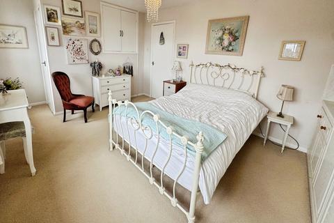 4 Cherfield, Minehead, TA24 5TD