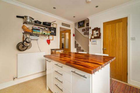 3 bedroom semi-detached house for sale, Suffield Road, Gildersome