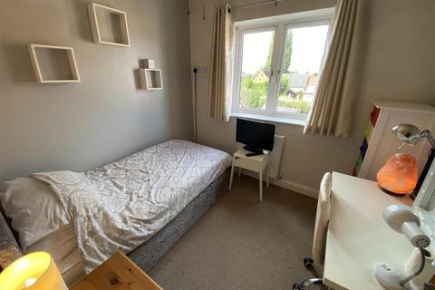 8 Cotes Road, Burbage, Hinckley, LE10 2HJ