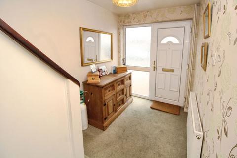 3 bedroom semi-detached house for sale, Sandicliffe Close, Kidderminster DY11