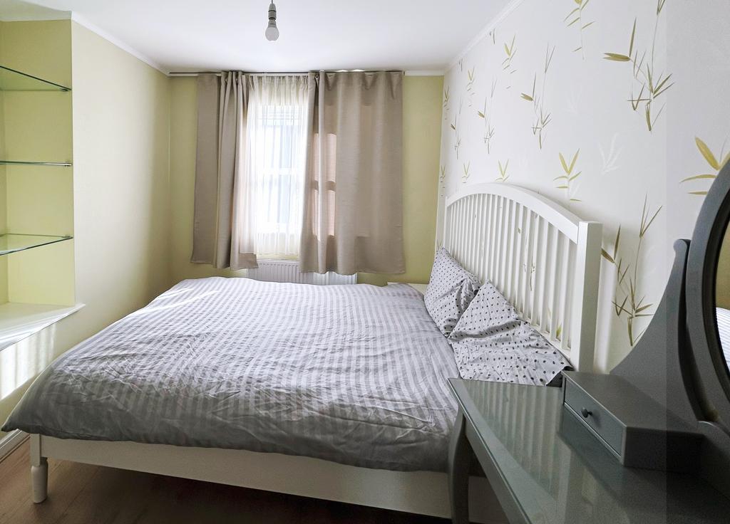 House in Salford, Greater Manchester - View 5