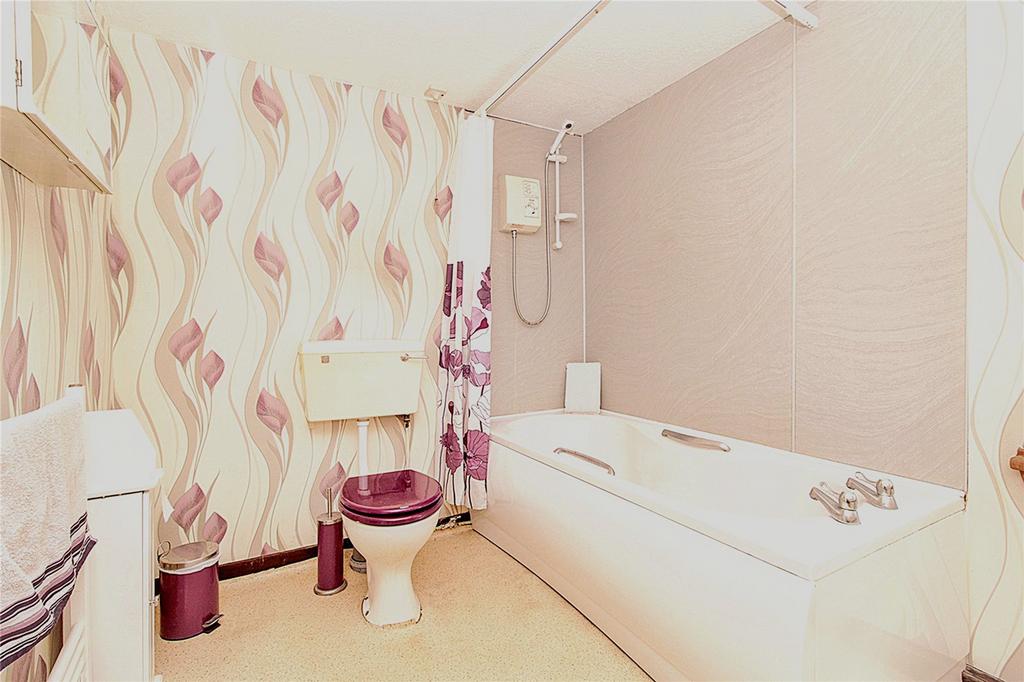 En-suite 1