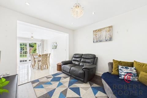 11 Boleyn Drive, Ruislip, HA4 9QN