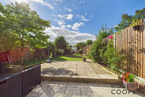 11 Boleyn Drive, Ruislip, HA4 9QN