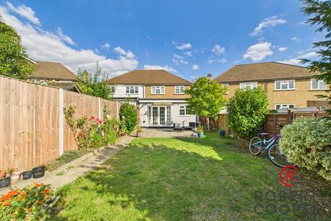 11 Boleyn Drive, Ruislip, HA4 9QN