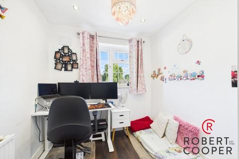 11 Boleyn Drive, Ruislip, HA4 9QN