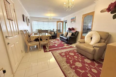3 bedroom detached bungalow for sale, Barley Brow, Dunstable