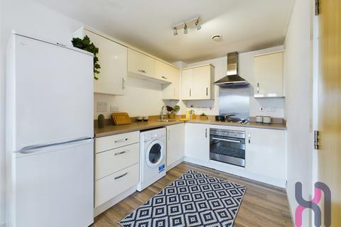 1 bedroom flat to rent, Spinner House, 1A Elmira Way, Salford, M5