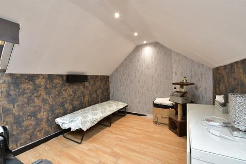 undefined, The Hale, Chingford