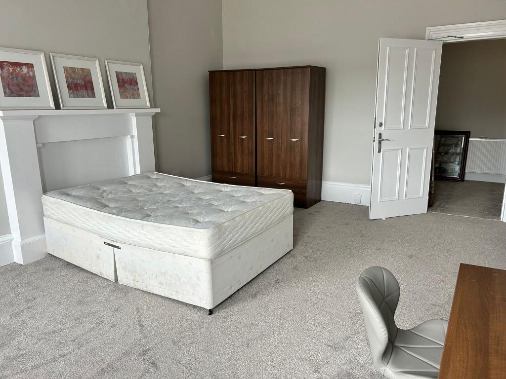 Apartment in Glasgow - View 4