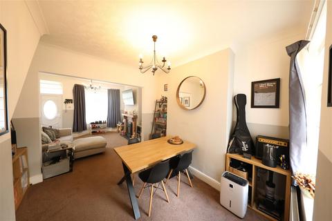 7 Avondale Crescent, Hull, HU5 3UQ