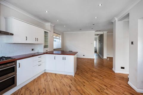2 bedroom detached bungalow for sale, Bean Road, Bexleyheath, DA6