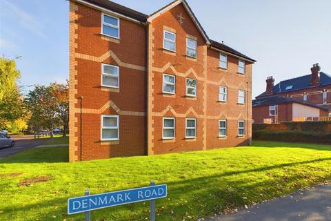 1 bedroom apartment for sale, Michaelmas Court, Gloucester