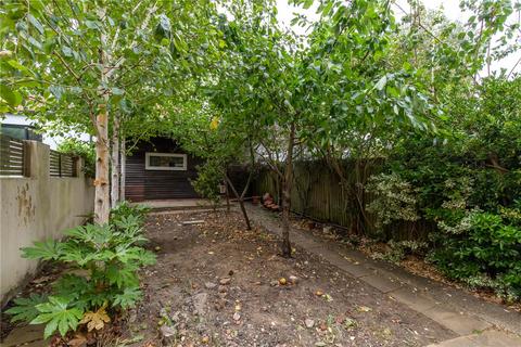 6 bedroom semi-detached house for sale, Chatsworth Gardens, London, W3