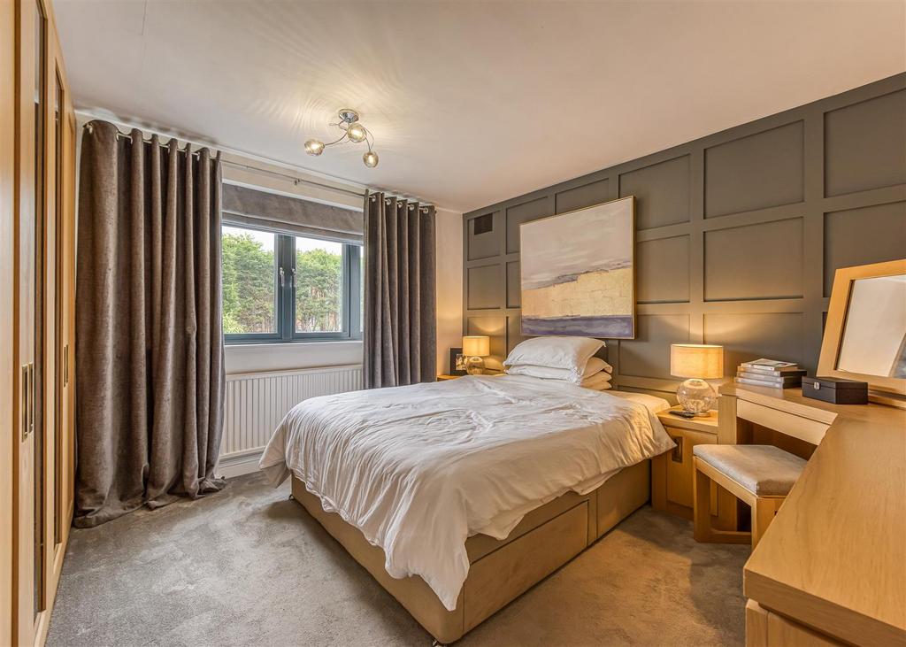 8 Banbery Drive-Bedroom 1.jpg