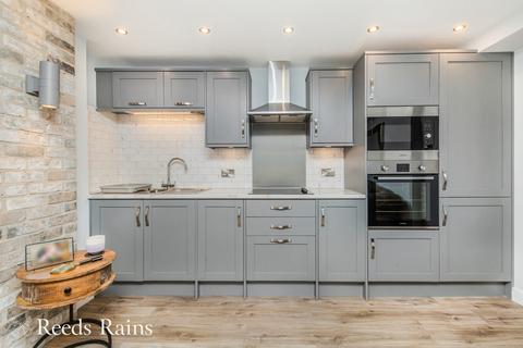 2 bedroom apartment for sale, Bridge Street, Cheshire SK11