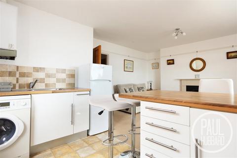 undefined, Esplanade, Kirkley, NR33