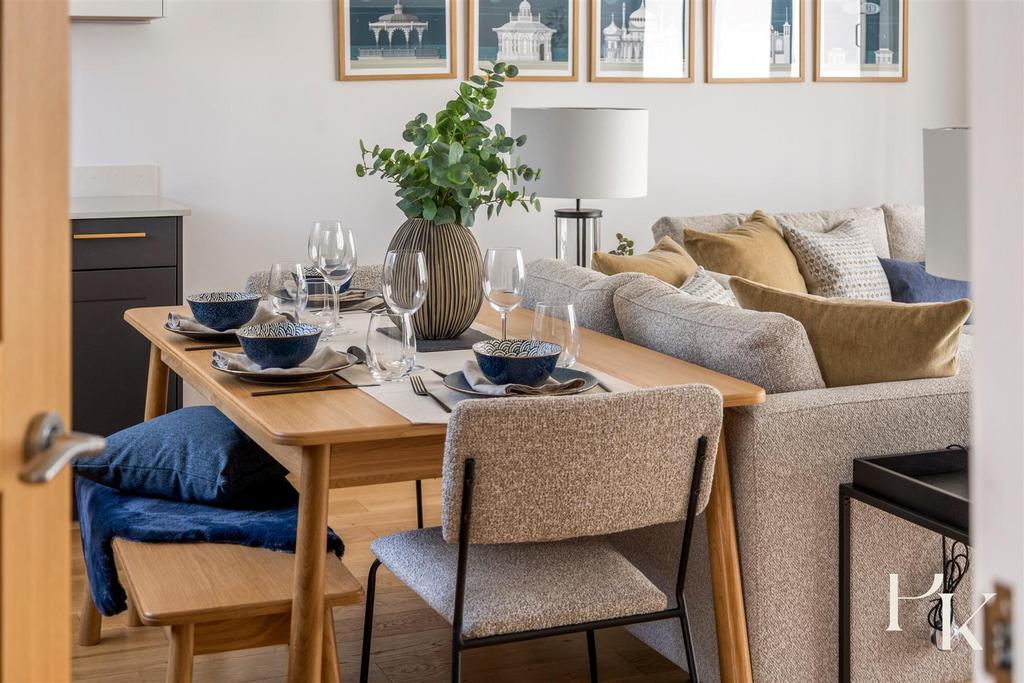 Living Room/Kitchen