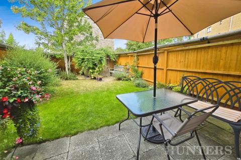 3 bedroom house for sale, Riverbank Way, Wallington