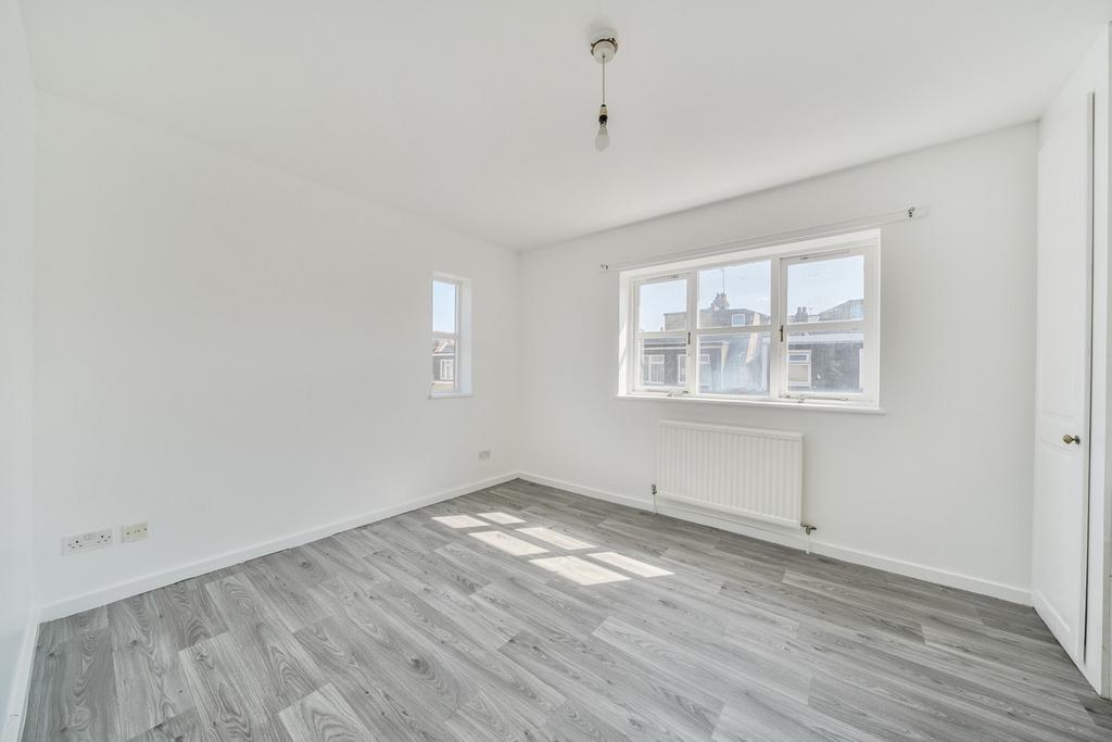 1340495-1-689f066...