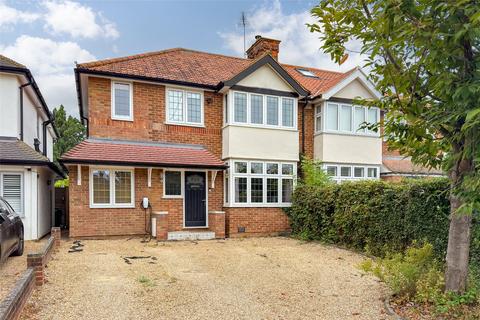 Stanley Avenue, Chiswell Green, St. Albans, Hertfordshire, AL2