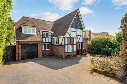 4 bedroom detached house for sale, Brooklands Road, WEYBRIDGE, KT13