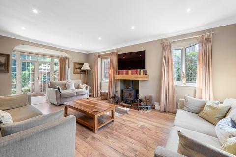 4 bedroom detached house for sale, Brooklands Road, WEYBRIDGE, KT13