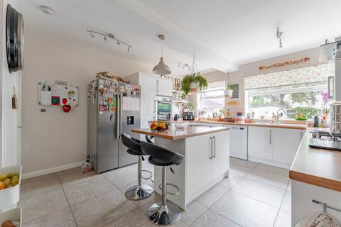 4 bedroom semi-detached house for sale, Russell Avenue, Sprowston