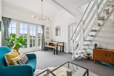 Ramsden Road, London, SW12