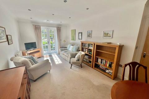 2 bedroom apartment for sale, Kensington Place, Brentwood CM15