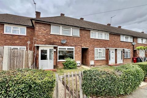 3 bedroom terraced house for sale, Spencer Road, Langley SL3