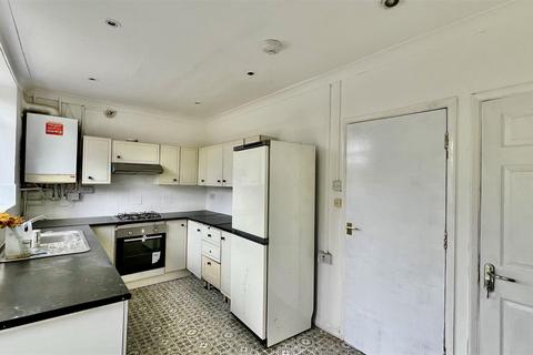 3 bedroom terraced house for sale, Spencer Road, Langley SL3