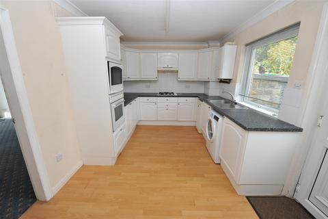 2 bedroom terraced house for sale, Brunswick Road, Greengates, Bradford