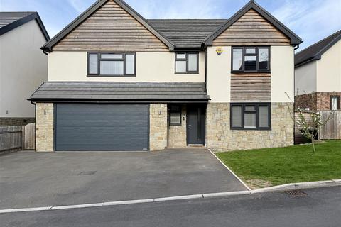 5 Apple Tree Close, Clehonger, Hereford, HR2 9TA